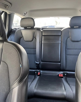 Volvo V60 cena 78900 przebieg: 164000, rok produkcji 2018 z Zawiercie małe 407
